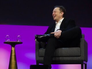 Musk Planuje Wielk Inwestycj W Pi K No N Liverpool Na Jego