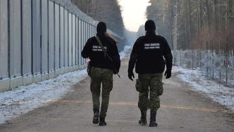 Niepokojąca sytuacja na granicy z Białorusią W ruch poszły kamienie