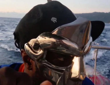 Miniatura: MF Doom nie żyje. Legendarny raper zmarł w...