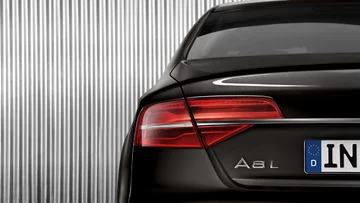 Audi A8 L Security 