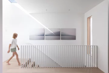 Przytulnie i rodzinnie, projekt domu Falken Reynolds v2com, 1876-01