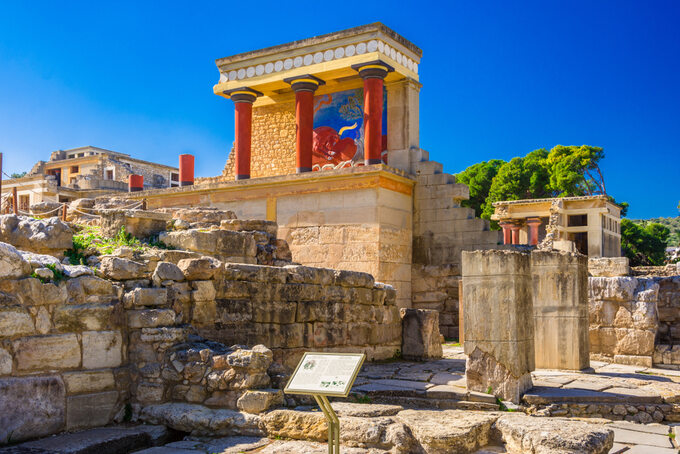 Stare mury Knossos w pobliżu Heraklionu