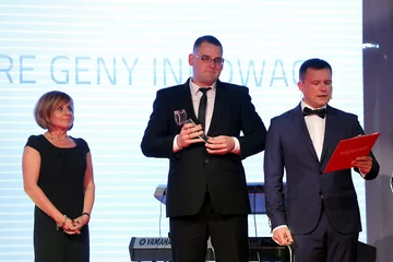 Innowatory „Wprost” 2015 Gala była zwieńczeniem V edycji rankingu najbardziej innowacyjnych polskich przedsiębiorstw prowadzonego przez tygodnik „Wprost” od 2011 r. Statuetki INNOWATORÓW trafiają do najlepszych firm w najbardziej dynamicznych sektorach gospodarki. Sektory te to: