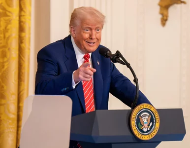 Miniatura: USA wstrzymują amunicję dla Ukrainy....
