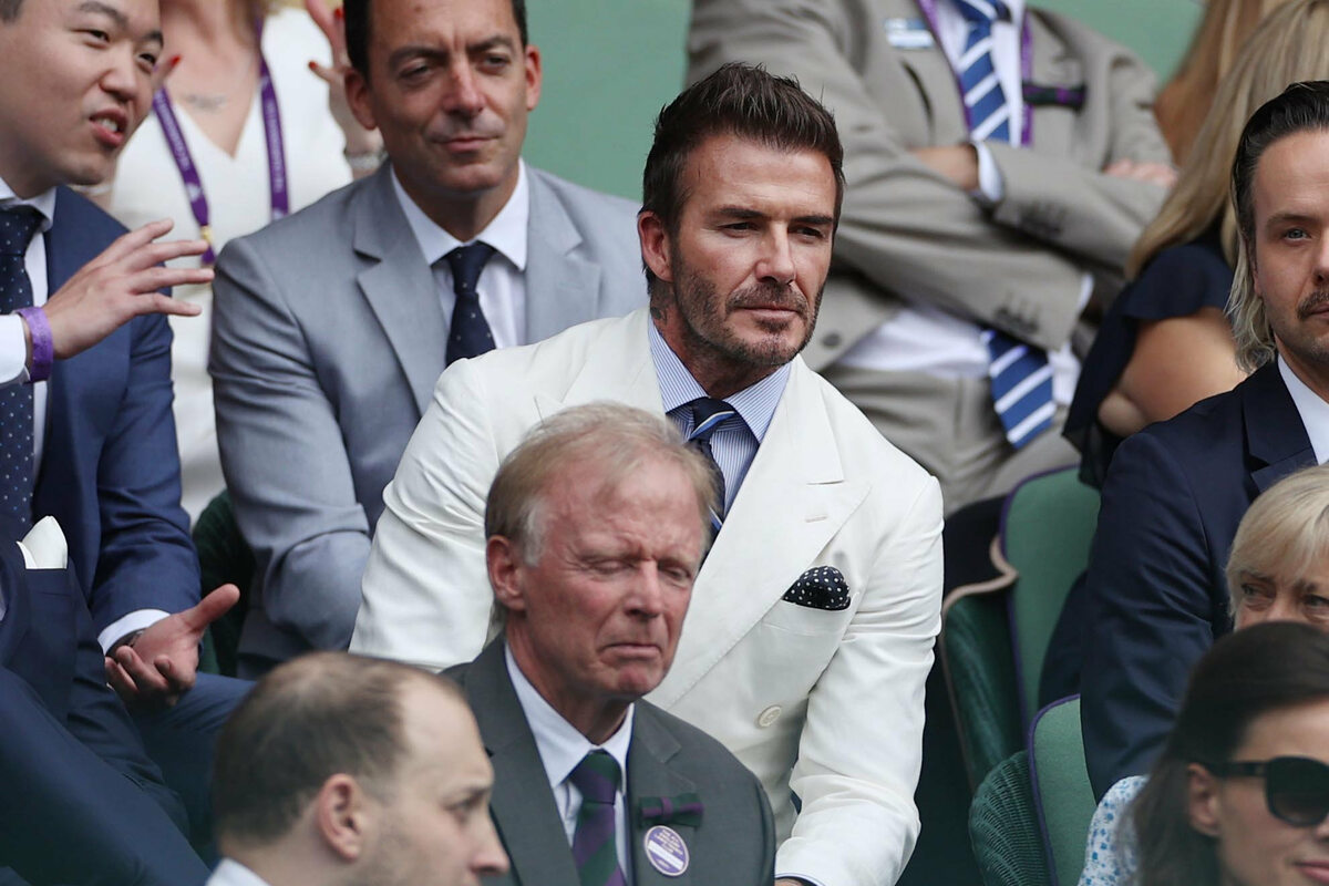 Tom Cruise i David Beckham podczas półfinału Wimbledonu
