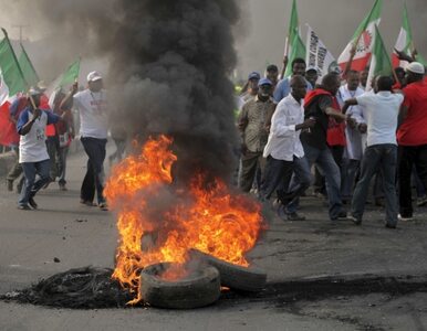Miniatura: Nigeria: obywatele giną, bo chcą dopłat do...