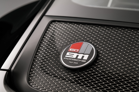 Porsche 911 S/T Heritage Design „60 Years of the 911”