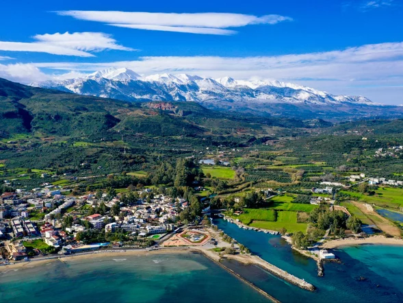 Miniatura: Polka mieszka na greckiej wyspie od 20...