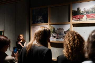 Grzegorz Mart, fotograf specjalizujący się w&nbsp;fotografii muzycznej. W&nbsp;swoich pracach pokazuje nie&nbsp;tylko koncerty, ale&nbsp;także emocje, gesty i&nbsp;momenty powstające pomiędzy dźwiękami