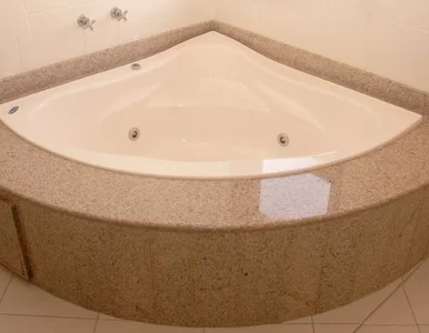 Miniatura: Korty tenisowe, sauna i jacuzzi w…...