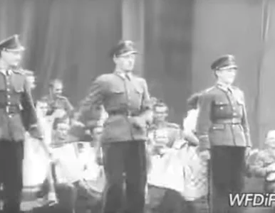 Miniatura: PRL obchodziła swoje urodziny hucznie i w...