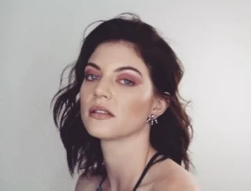Cariba Heine 