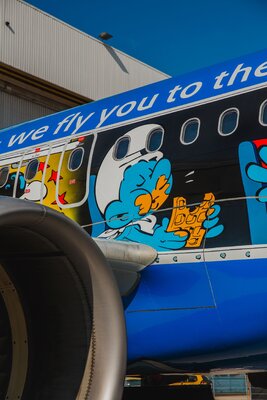 Miniatura: Smerfy na samolocie Brussels Airlines