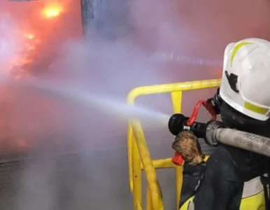 Miniatura: Awaria w hucie szkła w Turze. Gorąca masa...