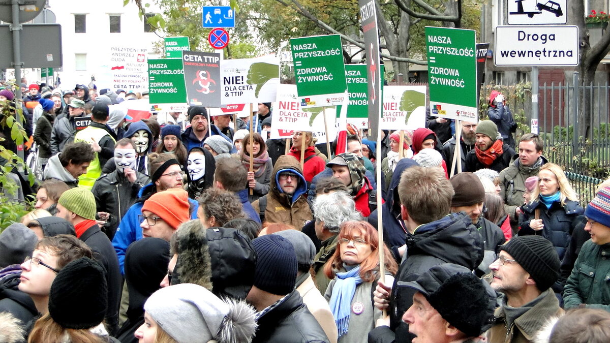 Protest przeciwko CETA w Warszawie 