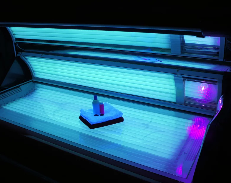 Miniatura: Zakaz wstępu dla niepełnoletnich na...