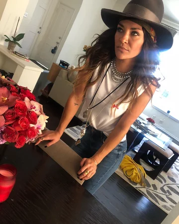 Jessica Szohr 