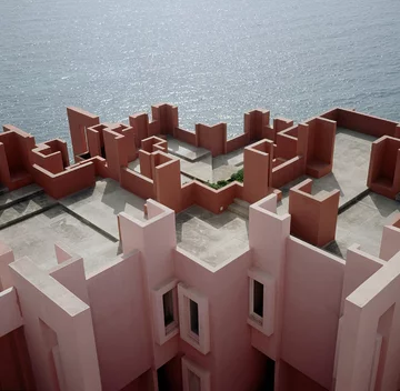 La Muralla Roja, osiedle projektu Ricardo Bofill Taller de Arquitectura Ricardo Bofill, La Muralla Roja
