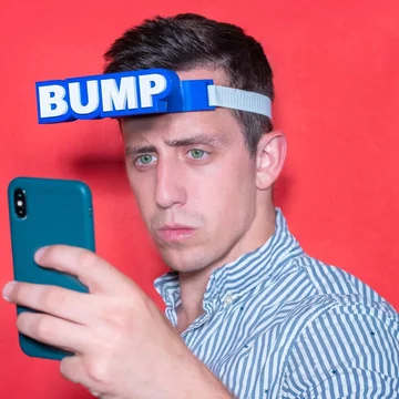 Zderzak dla smartfonowych zombie 