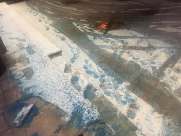 Niebieski śnieg w Petersburgu 