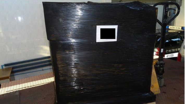 Miniatura: Nielegalny towar zabezpieczony przez...