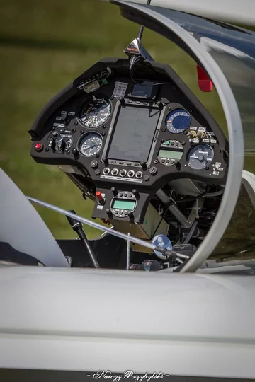 Kokpit szybowca Ventus 3 