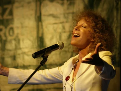 Miniatura: QUIZ. Te przeboje zna każdy, ale czy...