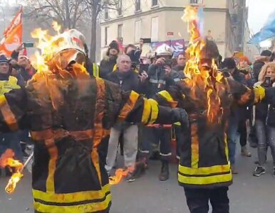 Miniatura: Brutalne starcia strażaków z policją we...