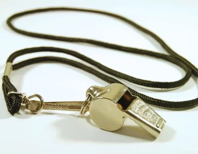 Miniatura: Sędzia rozpoczął mecz i... wyrzucił z...