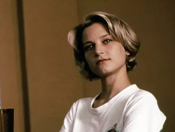 Bridget Fonda 