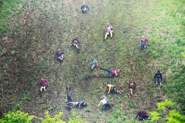 Zawody Cooper's Hill Cheese-Rolling and Wake w Gloucestershire 