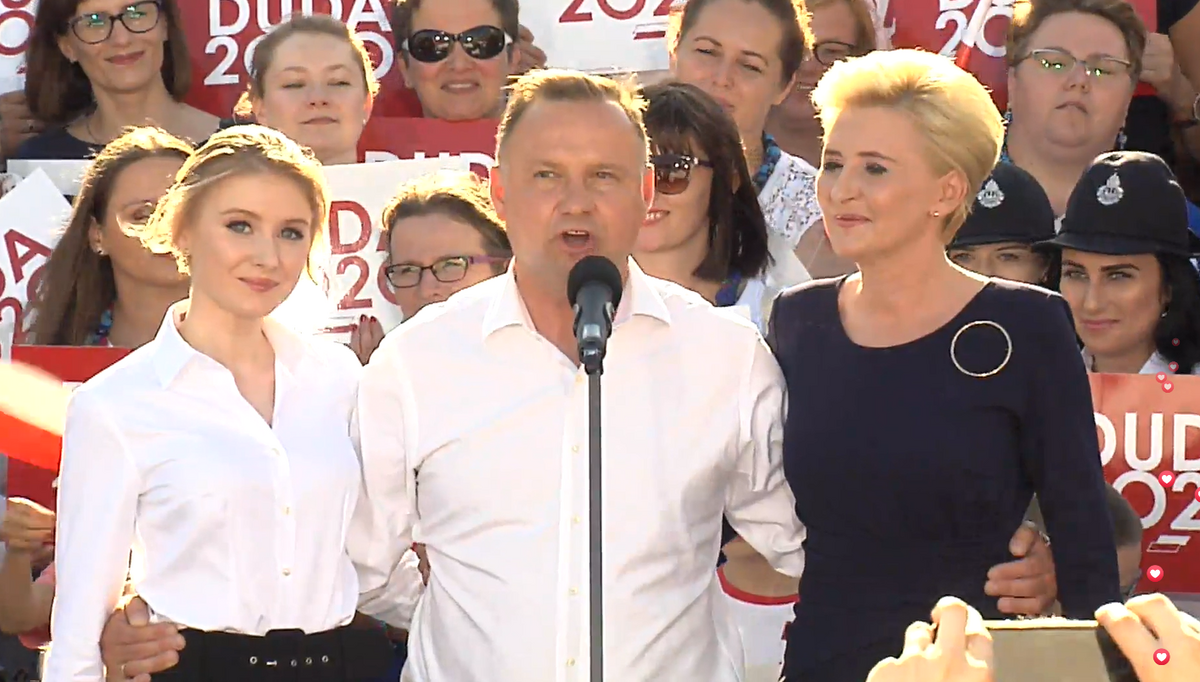 Andrzej Duda z żoną i córką 