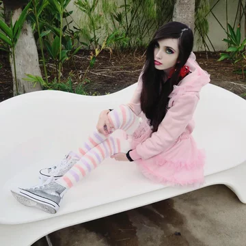 Eugenia Cooney 