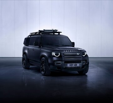 Land Rover Defender 130 Outbound
