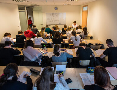 Miniatura: Spór o religię w szkołach. MEN złożyło...