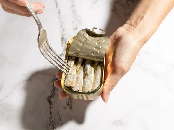 Miniatura: Ten produkt z puszki wygładza skórę....