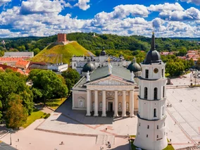 Miniatura: Nie Praga i nie Berlin. Zagraniczne...