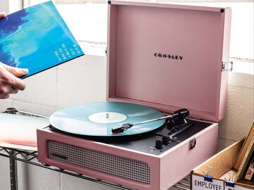 Gramofon walizkowy Voyager, Croesley
