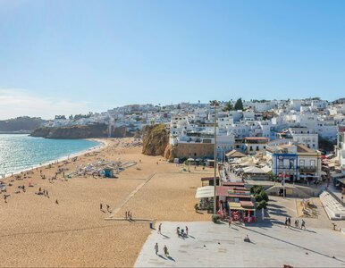 Miniatura: Tu będzie więcej słońca niż w Polsce. 7...