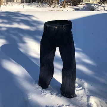 Zamarznięte spodnie 