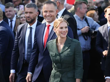Karol i Marta Nawroccy na obchodach 15 sierpnia 