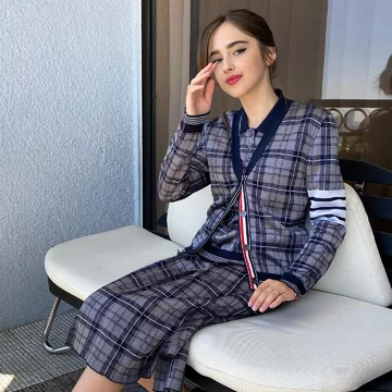 Julia Butters 
