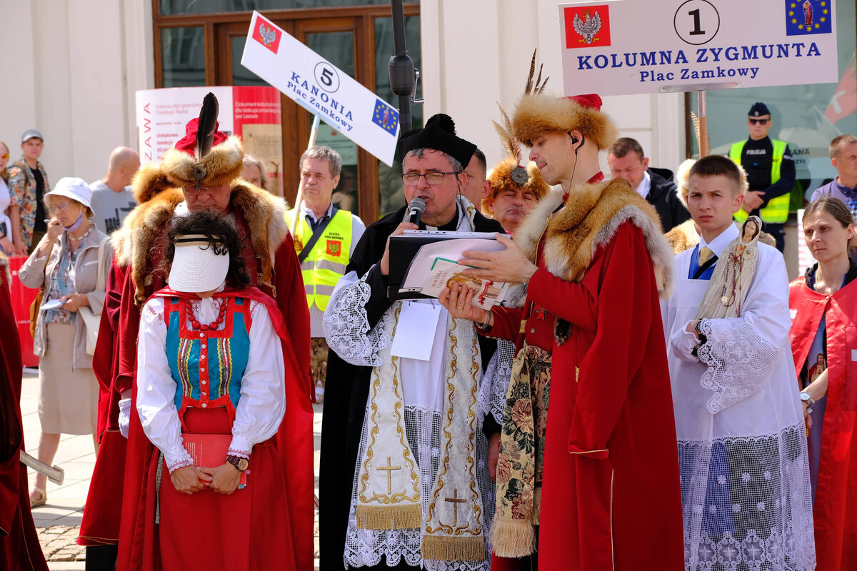Warszawa. Manifestacja Rycerzy Chrystusa Króla 