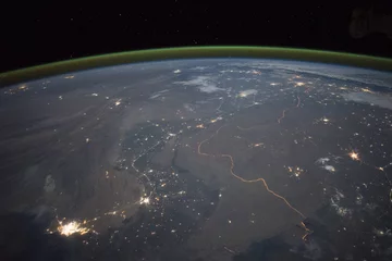 Pomarańczowa, regularna linia to granica między Indiami i Pakistanem (fot. NASA)