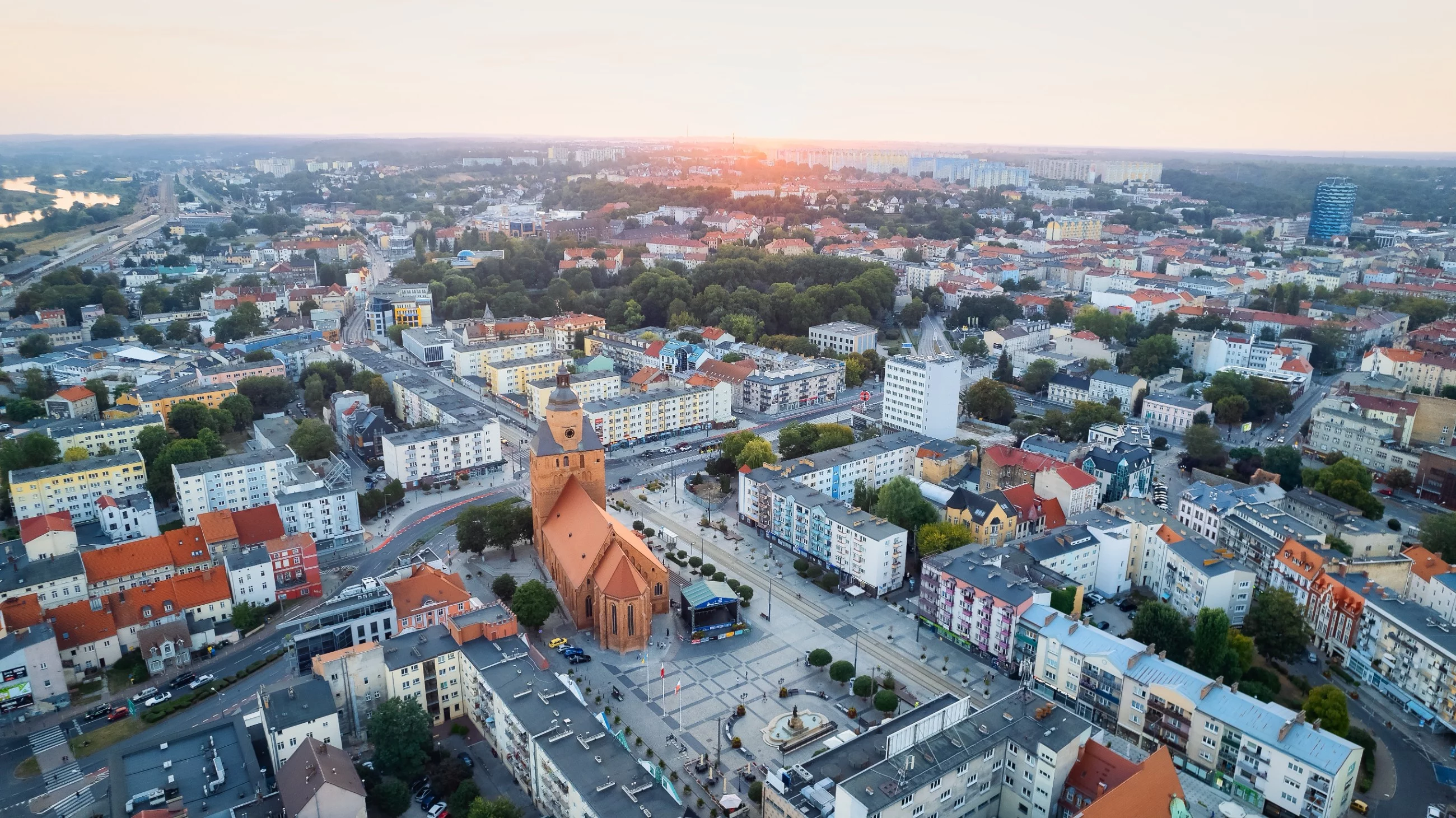 Rozpoznaj miasto na zdjęciu. Czy uda ci się zdobyć chociaż 7/10?