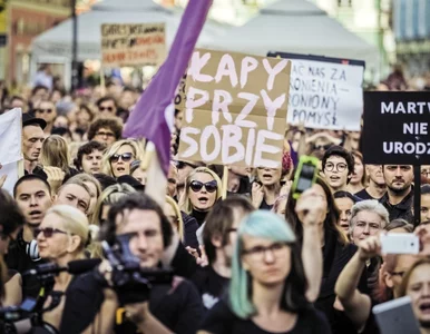 Miniatura: Chodzi nie tylko o aborcję. "Coś pękło i...