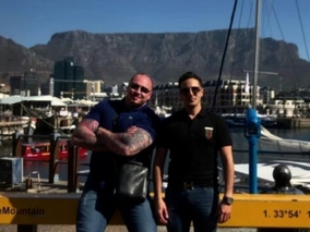 Ochroniarz „Oszusta z Tindera” jest Polakiem! Chce milionowego...