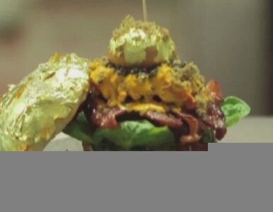 Miniatura: Burger powlekany złotem kosztuje 1100 funtów