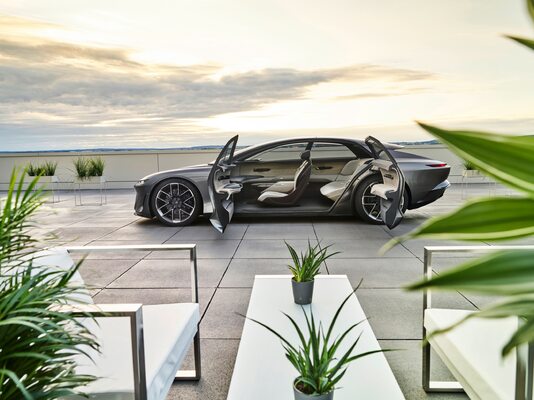 Miniatura: Audi Grandsphere Concept