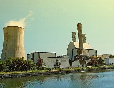 Miniatura: Francuskie elektrownie atomowe...
